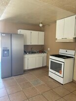 1066 W 5th St, Unit 1066 in San Bernardino, CA - Building Photo