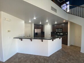 10644 Valley Edge Ct in Las Vegas, NV - Building Photo - Building Photo