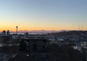 505 Belmont Ave E in Seattle, WA - Building Photo