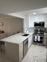 1391 S Ocean Blvd, Unit 605 in Pompano Beach, FL - Building Photo - Building Photo