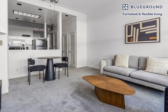 220 Lombard St in San Francisco, CA - Building Photo - Building Photo
