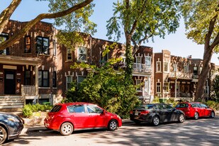2241 Wilson Av in Montréal, QC - Building Photo