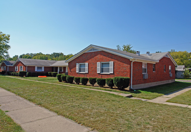 1165 Bishop Dr in Dayton, OH - Foto de edificio - Building Photo