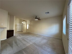 5060 Upper Falls Ct in Las Vegas, NV - Building Photo - Building Photo