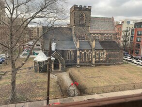 527 Willow Ave in Hoboken, NJ - Building Photo - Building Photo