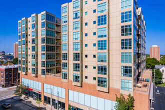The Sterling in Milwaukee, WI - Building Photo - Building Photo