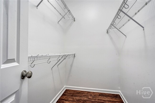 property at 179 Willow Point Cir