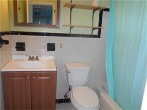 2901 Polk St in Hollywood, FL - Foto de edificio - Building Photo