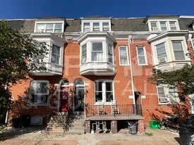 164 S Pine St in York, PA - Building Photo