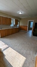 237 Pleasant St, Unit 237 in Southbridge, MA - Foto de edificio - Building Photo