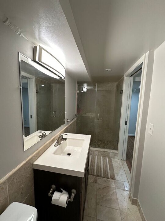 1549 44th St NW in Washington, DC - Building Photo