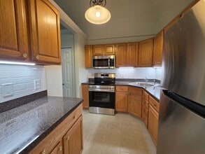 33 Randolph St in Abington, MA - Building Photo - Building Photo