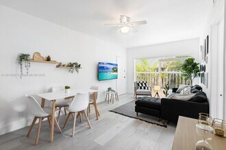 301 NE 17th Ave in Fort Lauderdale, FL - Building Photo - Building Photo