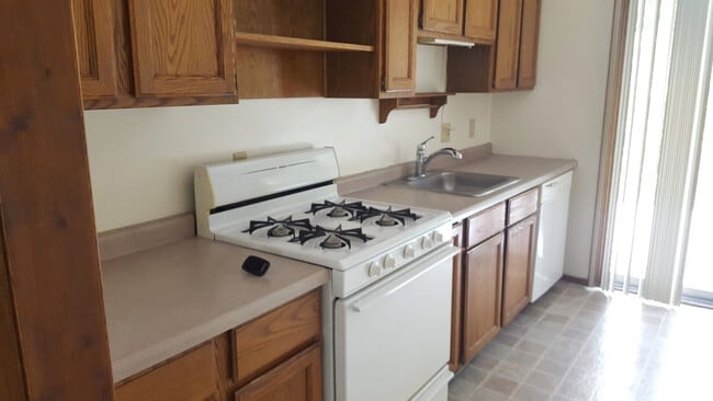 2314 Fitchburg Rd, Unit 2314 in Fitchburg, WI - Building Photo - Building Photo