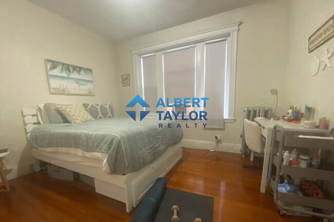 1789 Beacon St, Unit 2A