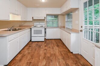1845 Co Rd 209B in Green Cove Springs, FL - Building Photo - Building Photo
