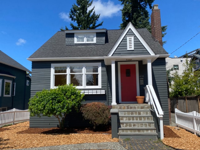 property at 850 NE 91st St