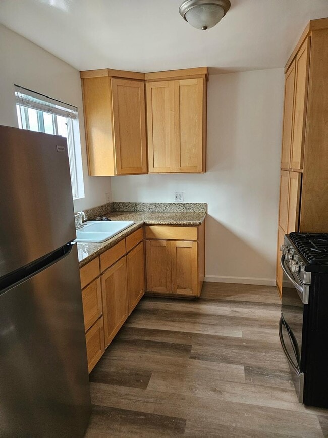624 S Pacific Coast Hwy, Unit B in Redondo Beach, CA - Building Photo - Building Photo