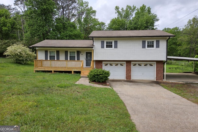 property at 14 Pine Valley Dr