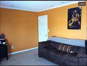 2315 Vineyard Dr, Unit B8 in Winterville, NC - Building Photo - Building Photo