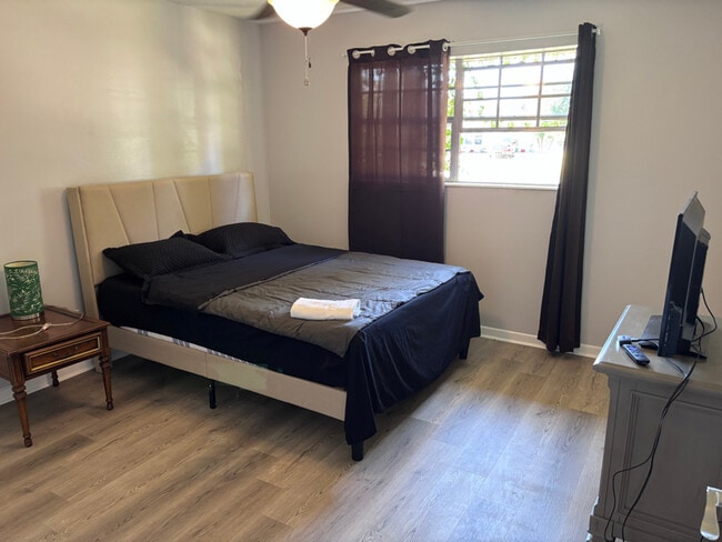 7541 Coleridge Rd in Panama City, FL - Building Photo - Building Photo