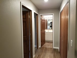 1770 10th Ave E-Unit -214 in Alexandria, MN - Building Photo - Building Photo