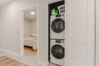Oak Shore Commons in Williamsburg, MI - Building Photo - Interior Photo