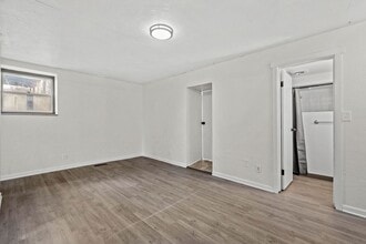 1653 Suburban Ave in Pittsburgh, PA - Building Photo - Building Photo