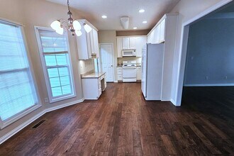 1370 Trillium Ln in Bowling Green, KY - Building Photo - Building Photo