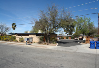 Water Street Townhomes in Tucson, AZ - Building Photo - Building Photo