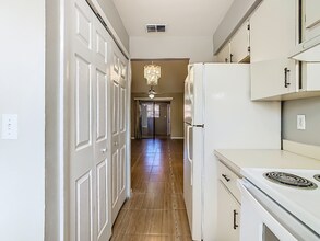 1015 Harden Ct in Lakeland, FL - Building Photo - Building Photo