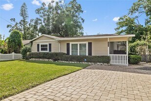 6914 N Lynn Ave in Tampa, FL - Building Photo