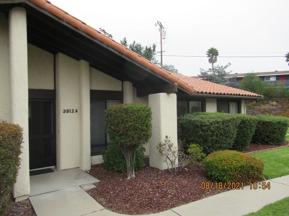 3912 Mesa Cir Dr in Lompoc, CA - Building Photo