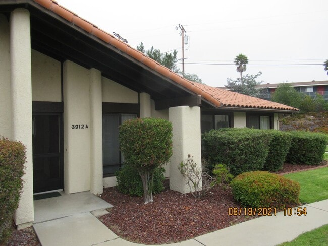 property at 3912 Mesa Cir Dr