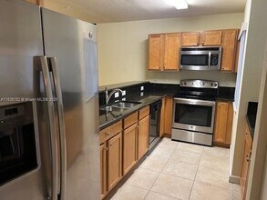 22501 SW 88th Pl in Cutler Bay, FL - Building Photo - Building Photo