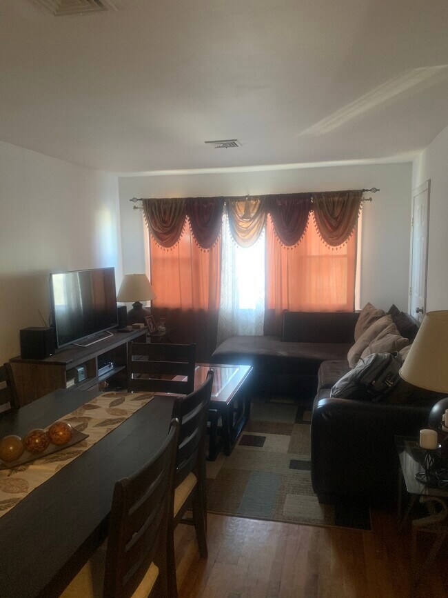 974 Grove St Apartments and Nearby Elizabeth Apartments For Rent