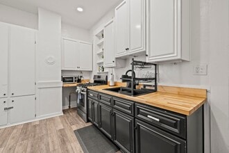 1212 Price St in Savannah, GA - Building Photo - Building Photo