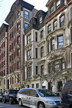 310 W 101st St in New York, NY - Building Photo - Primary Photo