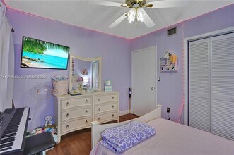 1490 W 42nd Pl in Hialeah, FL - Building Photo - Building Photo