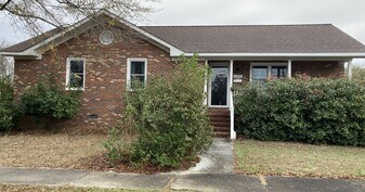 1102 N 8th St in Wilmington, NC - Building Photo