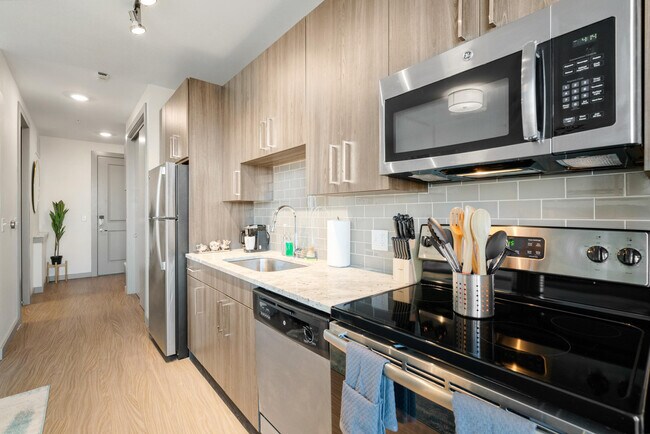 101 S Center St-Unit -ID379673P in Arlington, TX - Building Photo - Building Photo