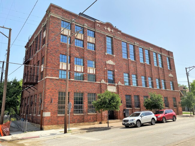 College Avenue Lofts in Fort Worth, TX - Building Photo - Building Photo