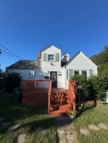 1018 Wolcott Ave in Norfolk, VA - Building Photo