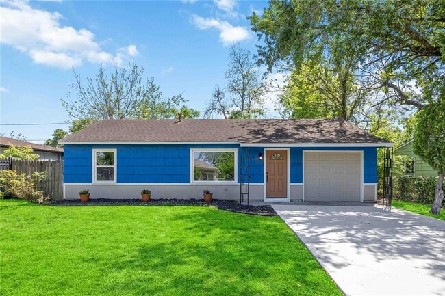 property at 5206 Willow Glen Dr