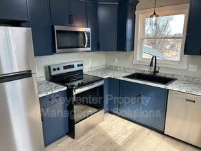 300 Fairview Ave in Waynesboro, VA - Building Photo - Building Photo