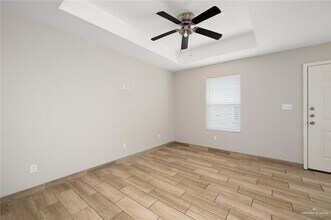 826 S Missouri St, Unit B in Alton, TX - Building Photo - Building Photo