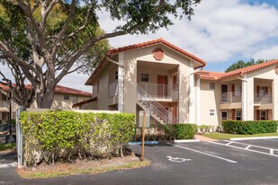 3031 Holiday Springs Blvd in Margate, FL - Building Photo