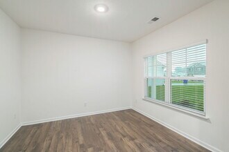 944 Utopia Ln in Knoxville, TN - Building Photo - Building Photo