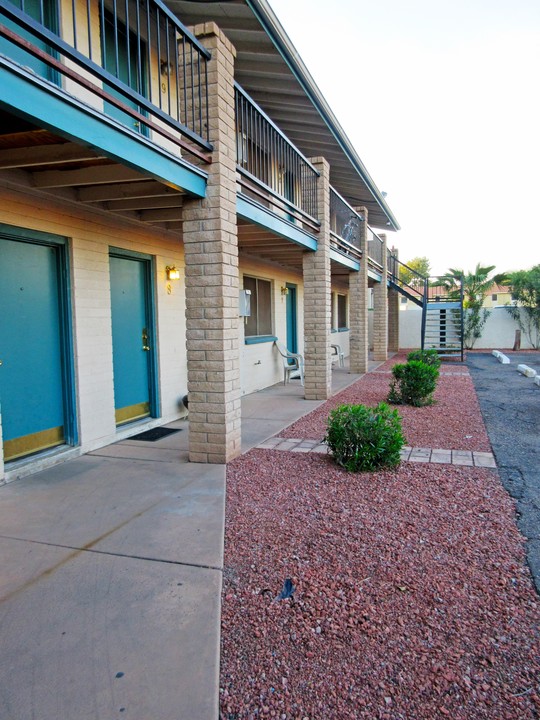 Spring Leaf Apartments in Tempe, AZ - Foto de edificio