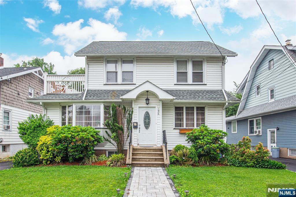 156 Cedar Ave in Hawthorne, NJ - Building Photo